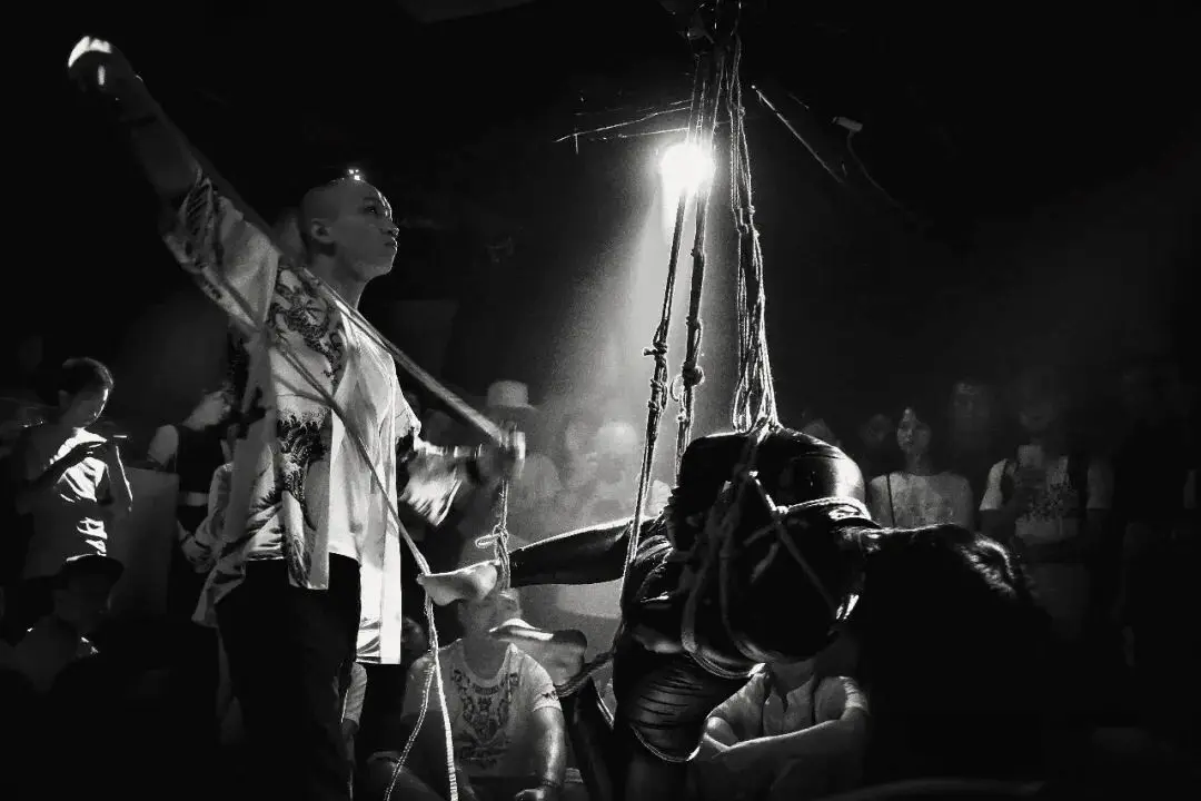 西檬之家-DT是什么意思？BDSM中Dirty Talk指南